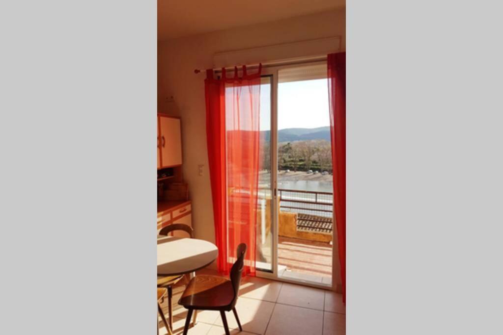 Joli Appartement, Terrasse Plein Sud Roquebrun Экстерьер фото